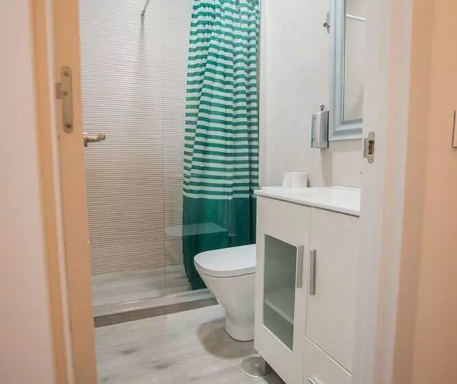 پانسیون Hostal Escala Suites