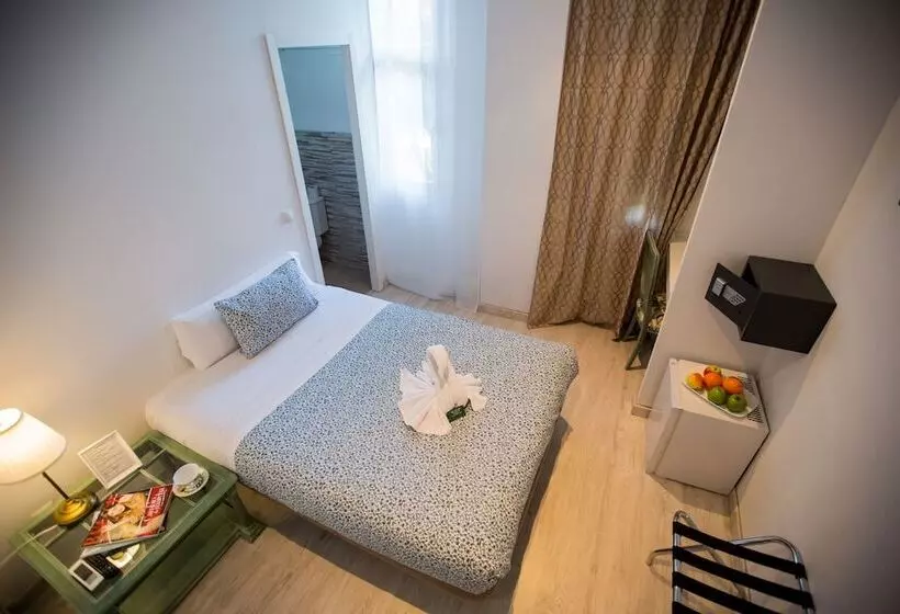 پانسیون Hostal Escala Suites