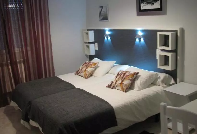 Majatalo Hostal Meson Do Loyo