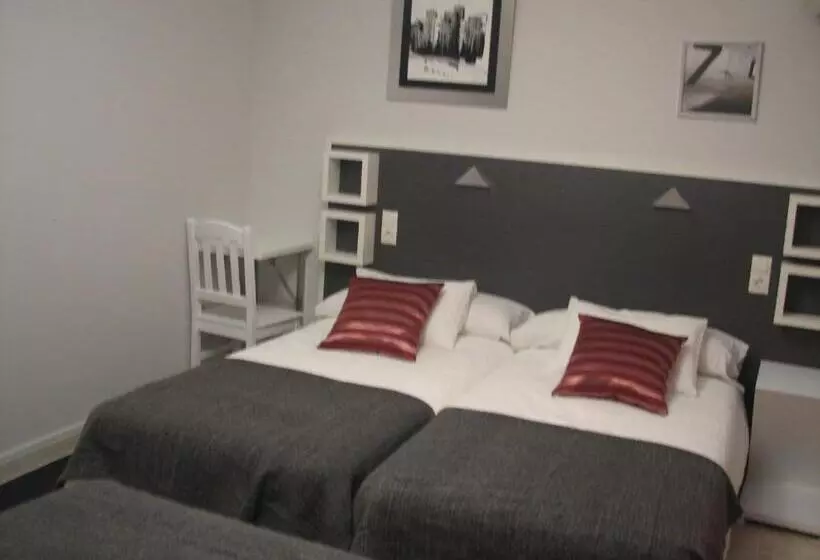 Majatalo Hostal Meson Do Loyo