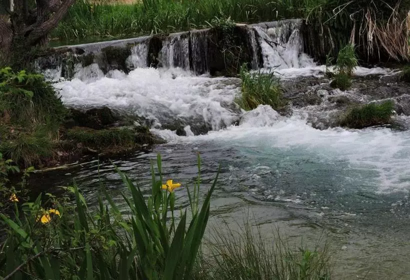 پانسیون Royuela Hostal