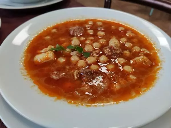 پانسیون Royuela Hostal