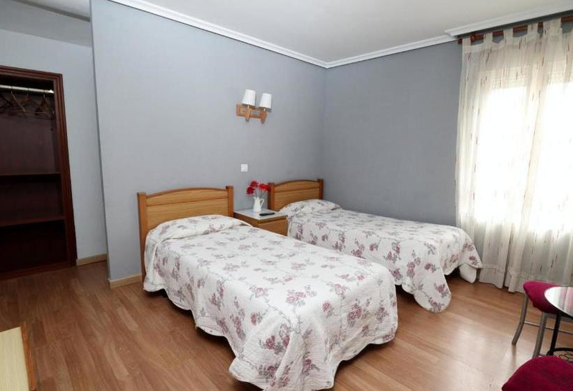 بنسيون El Centro