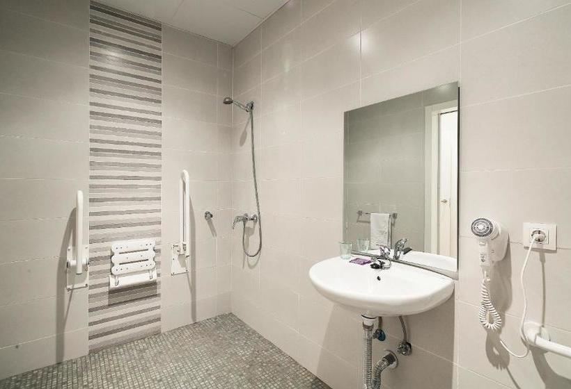 پانسیون Hostal Balkonis