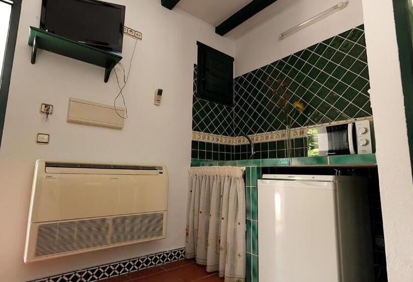 Aparthotel El Cañuelo