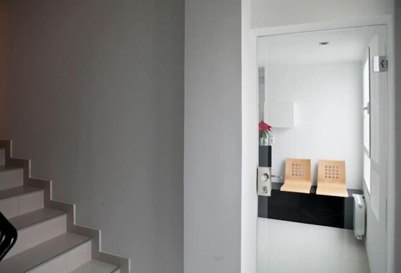 פנסיון Hostal Central