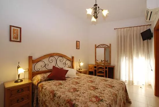 ペンション Hostal El Puente