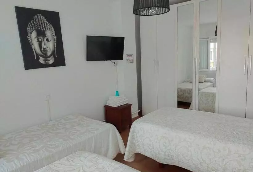 Pensión Vegadeo Gijón