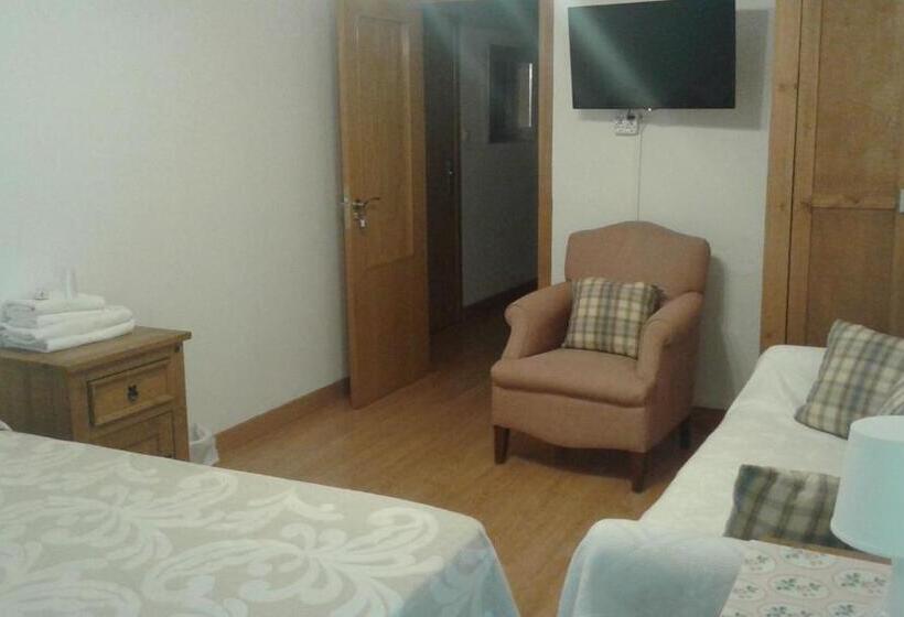 Pensión Vegadeo Gijón