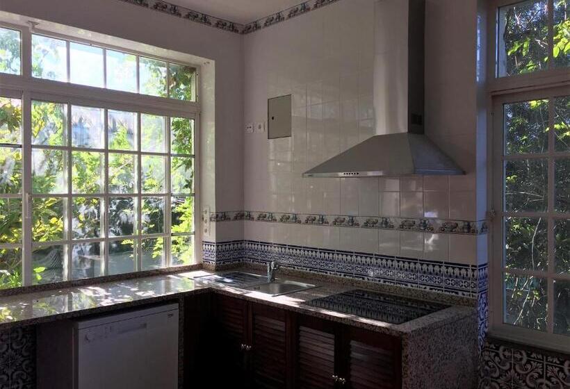 Пансион Cascais Jasmim Doce