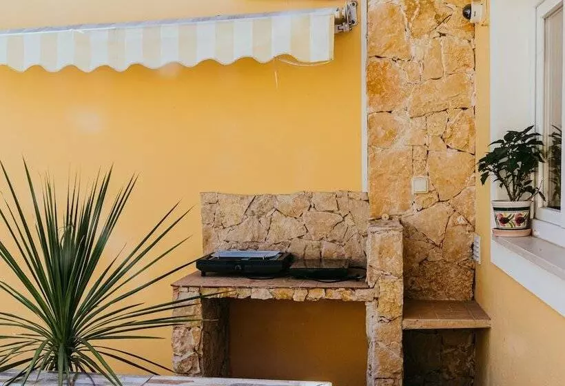 پانسیون Happy House