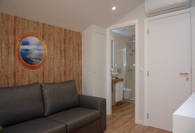 פנסיון Marina Charming House