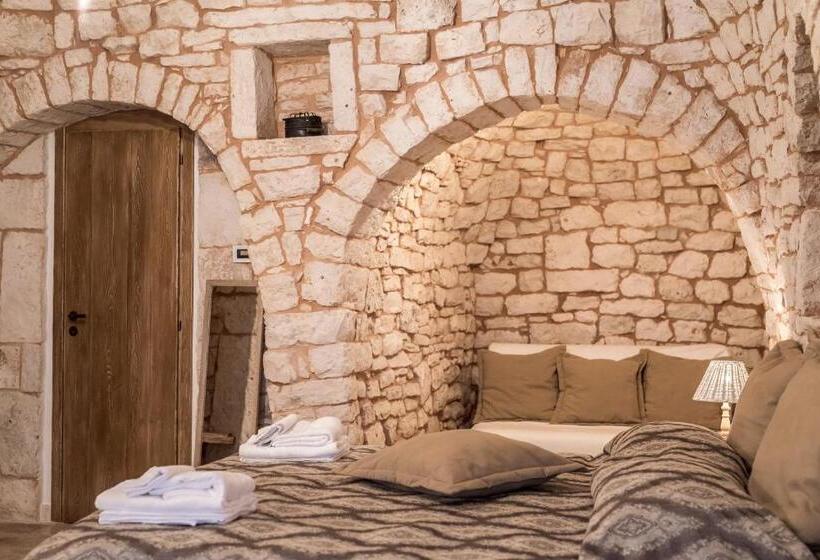 تختخواب و صبحانه Trulli Antichi Mestieri   Widespread Trulli In The Historic Center