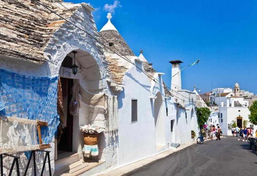تختخواب و صبحانه Trulli Antichi Mestieri   Widespread Trulli In The Historic Center