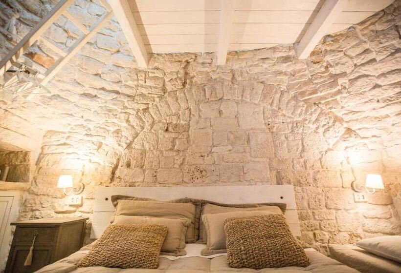 تختخواب و صبحانه Trulli Antichi Mestieri   Widespread Trulli In The Historic Center