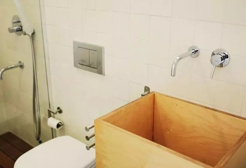 Majatalo Bonvalot Guest House