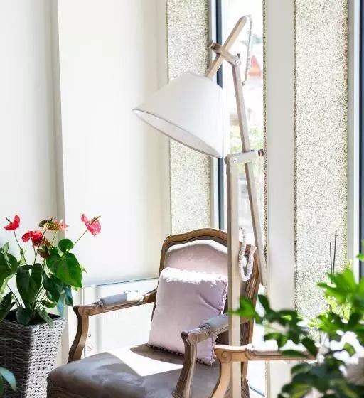 Majatalo Ester Guest House