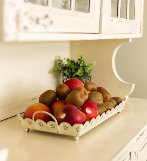 پانسیون Ester Guest House