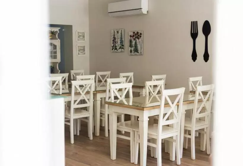 Majatalo Ester Guest House