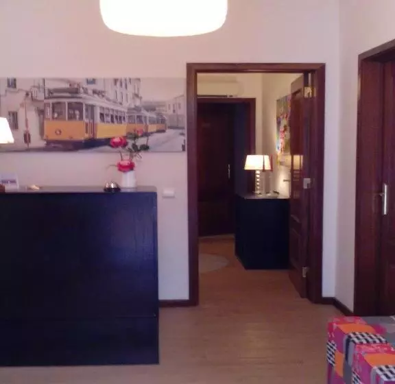 پانسیون Guest House Guerra Junqueiro