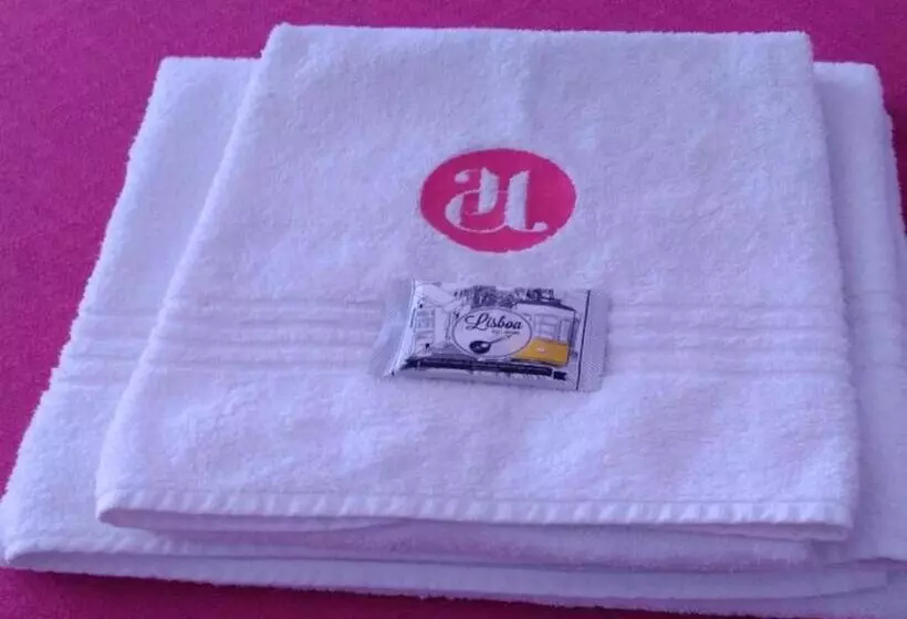 پانسیون Guest House Guerra Junqueiro