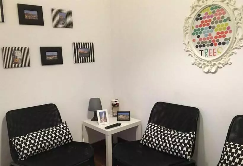 پانسیون Guest House Guerra Junqueiro