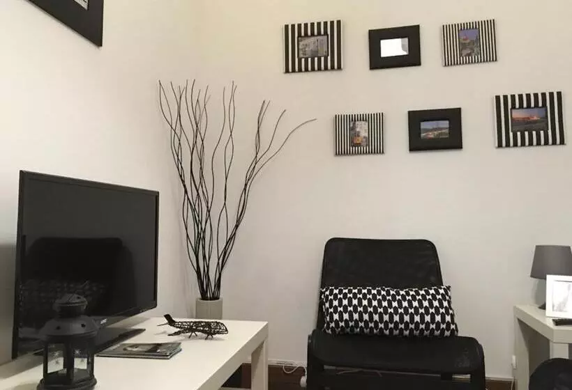 پانسیون Guest House Guerra Junqueiro