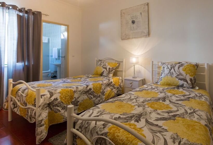 بنسيون Hospedaria Os Condes