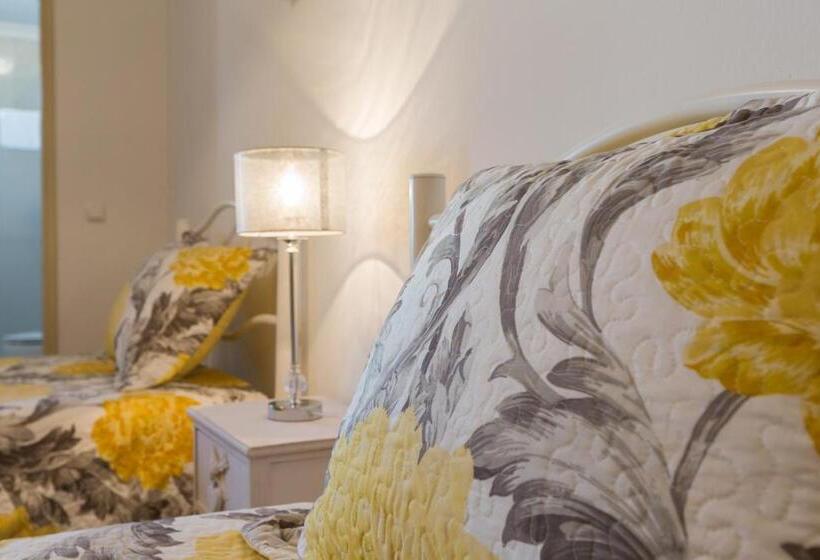 بنسيون Hospedaria Os Condes