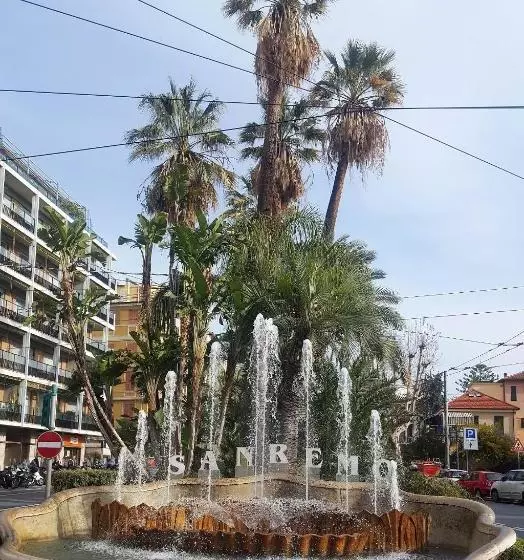 ペンション Palafiori Rooms Sanremo