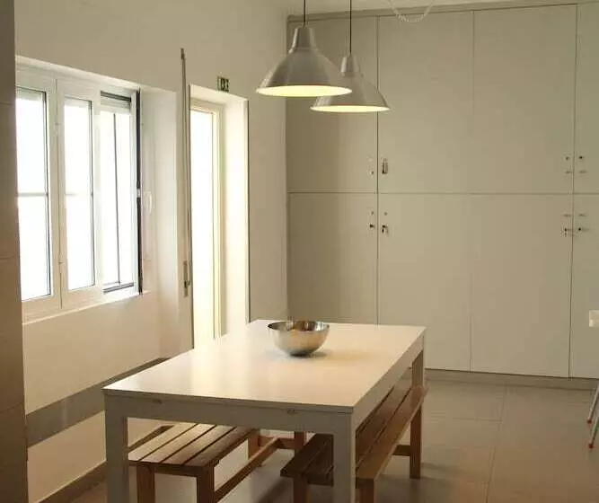 پانسیون Stayinn City  Evora