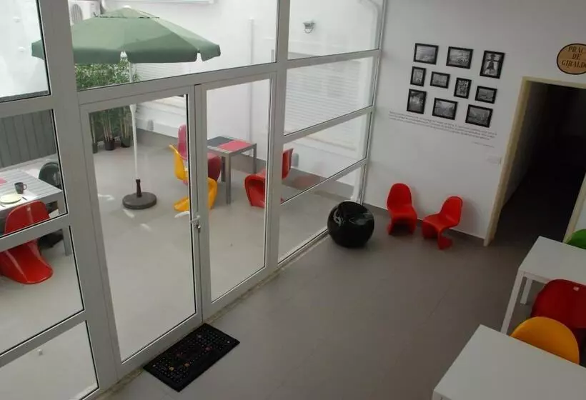 پانسیون Stayinn City  Evora