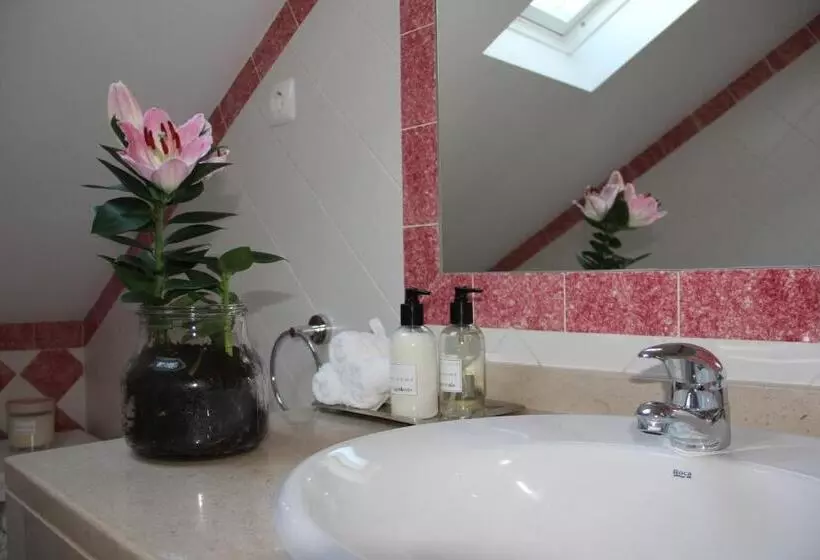 پانسیون The Sky Lofts Lisbon   Guesthouse