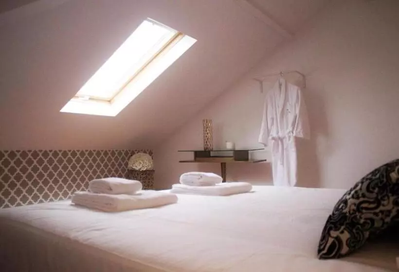 پانسیون The Sky Lofts Lisbon   Guesthouse