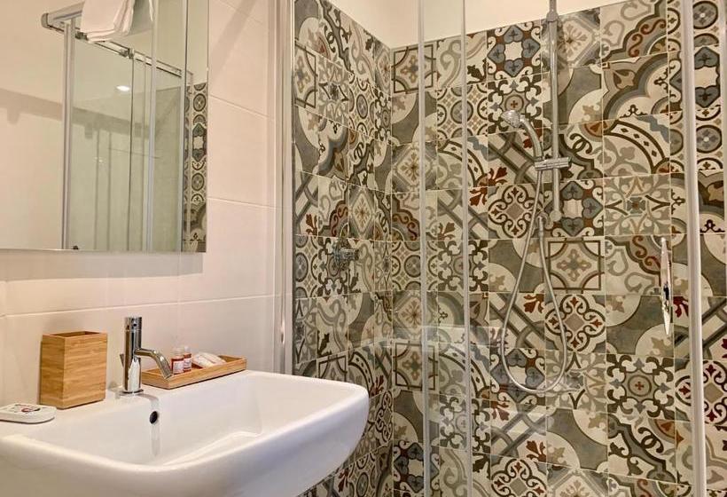 פנסיון Charme Rooms