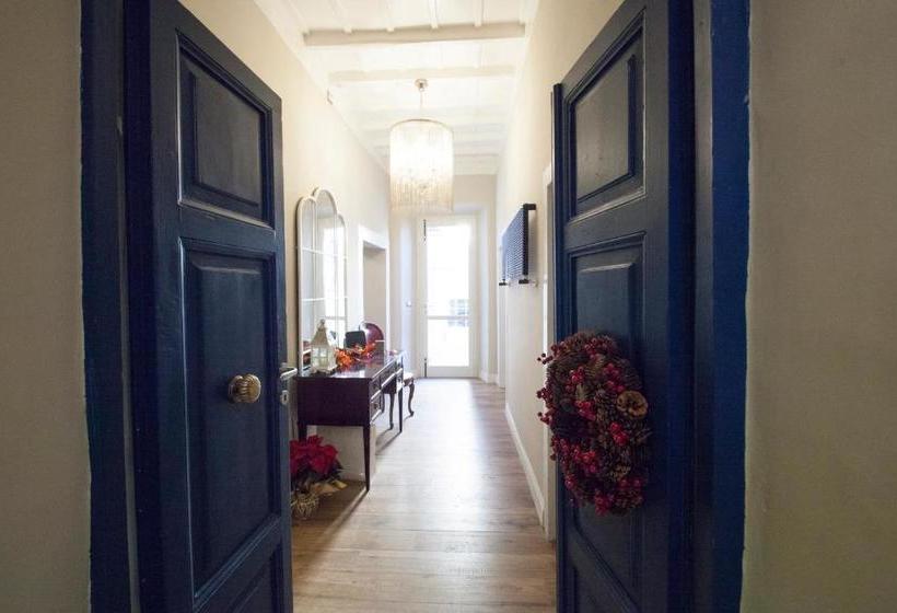 Pension (Hôtel basse catégorie) La Rocca Suite