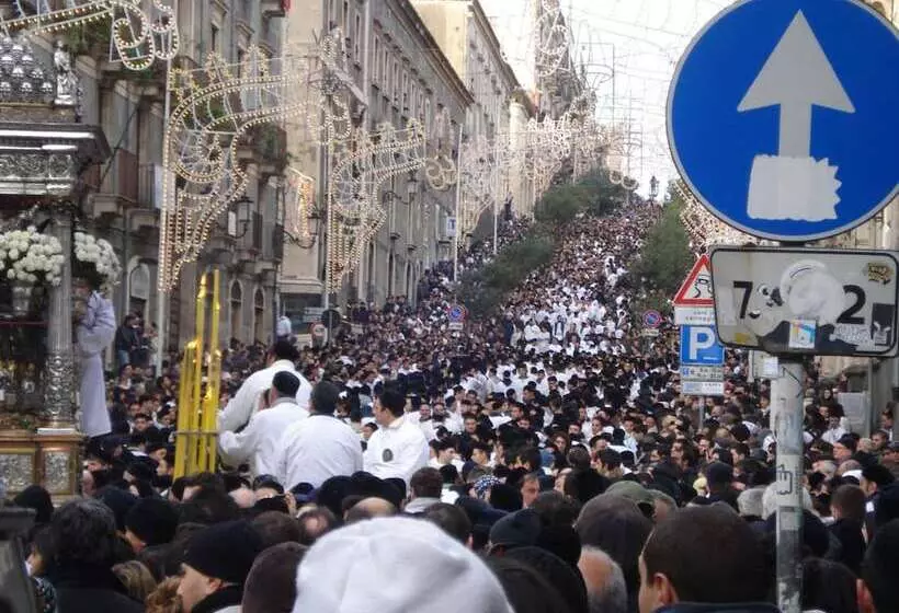 پانسیون Quattro Canti Suites