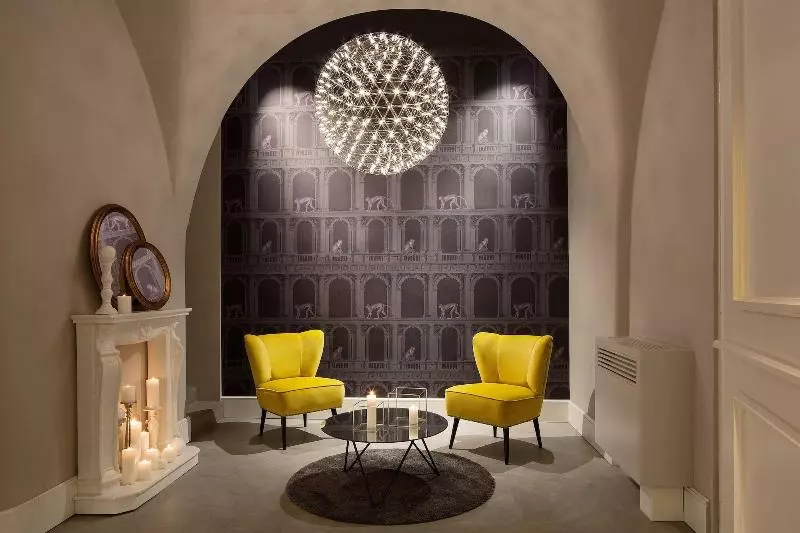 پانسیون Quattro Canti Suites