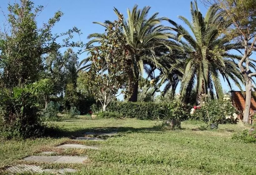 ホテル Agriturismo Le Quadrelle