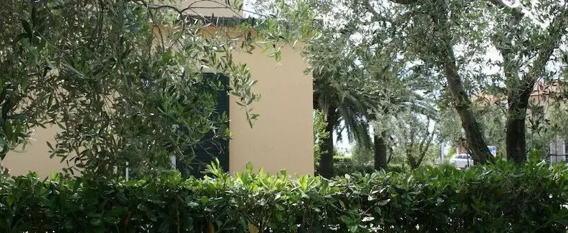 ホテル Agriturismo Le Quadrelle