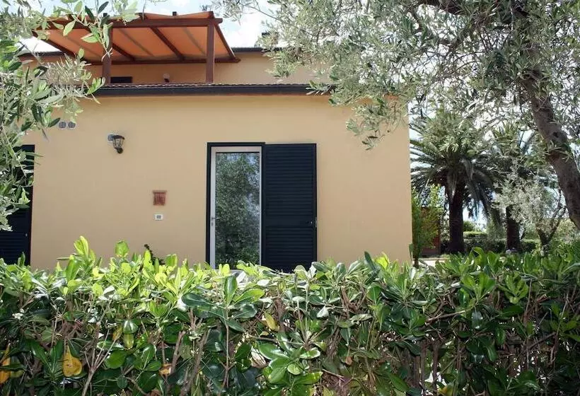 ホテル Agriturismo Le Quadrelle