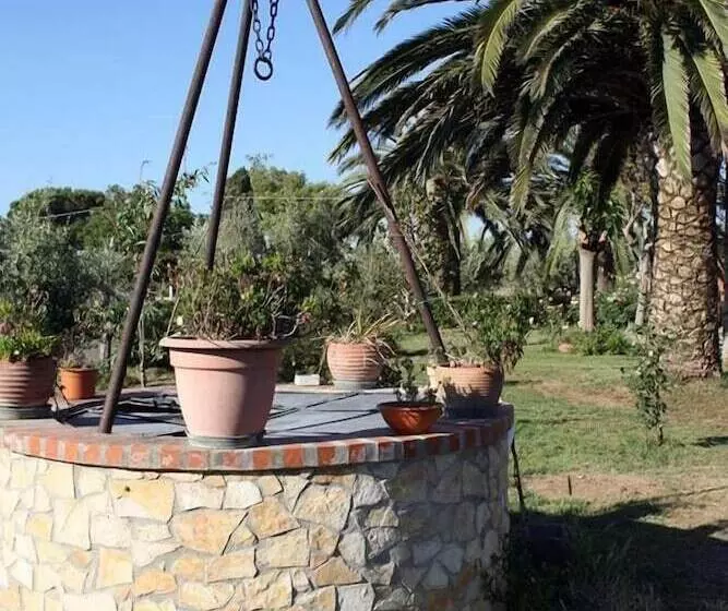 ホテル Agriturismo Le Quadrelle