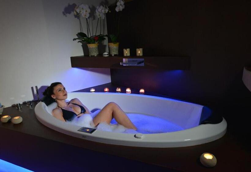 Pensjonat Antica Torre Di Iuso