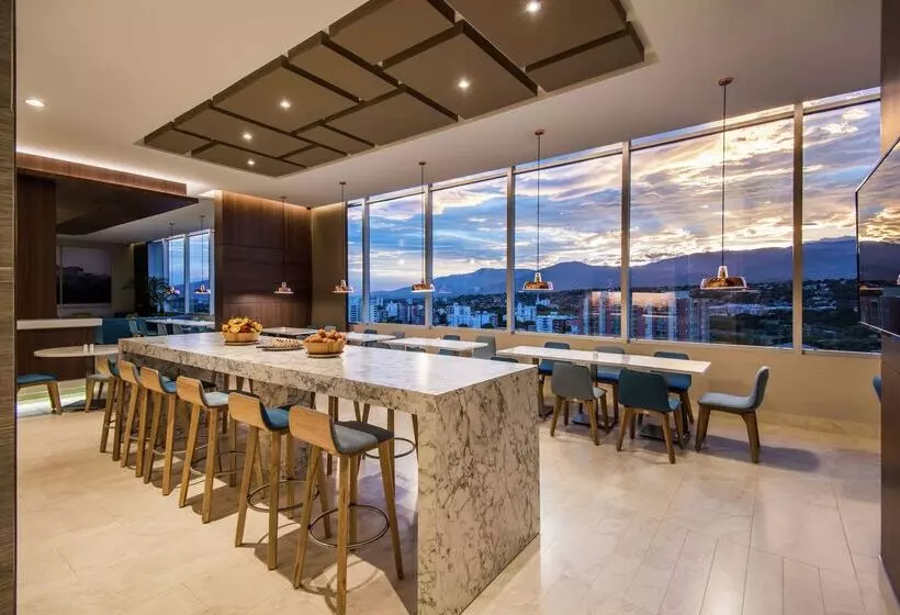 ホテル Hampton Inn By Hilton Cucuta