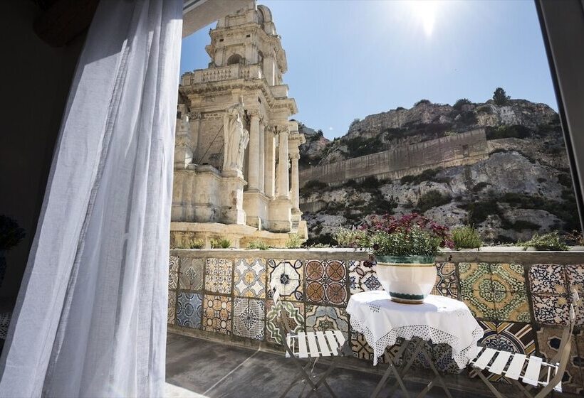 پانسیون Sanbartolomeo Casa & Putìa