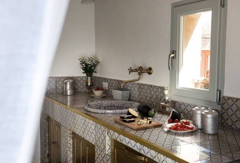 پانسیون Sanbartolomeo Casa & Putìa