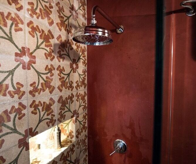 پانسیون Sanbartolomeo Casa & Putìa