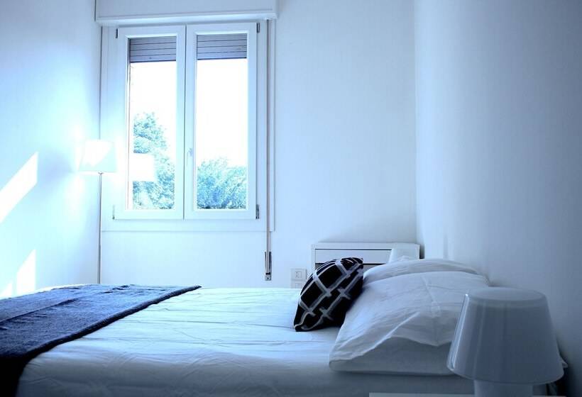 Pension (Hôtel basse catégorie) The Guesthouse Treviso