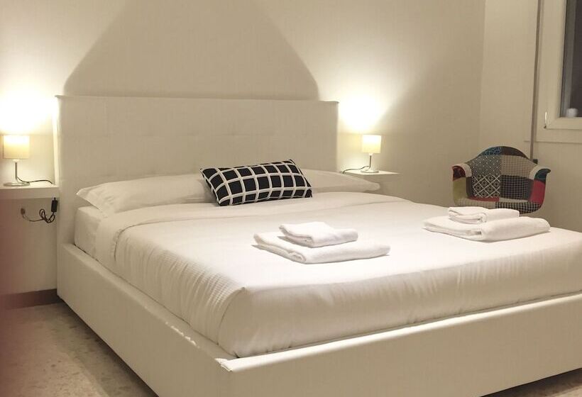 Pension (Hôtel basse catégorie) The Guesthouse Treviso