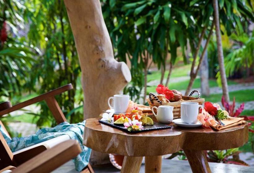 هتل Les Lauriers Eco